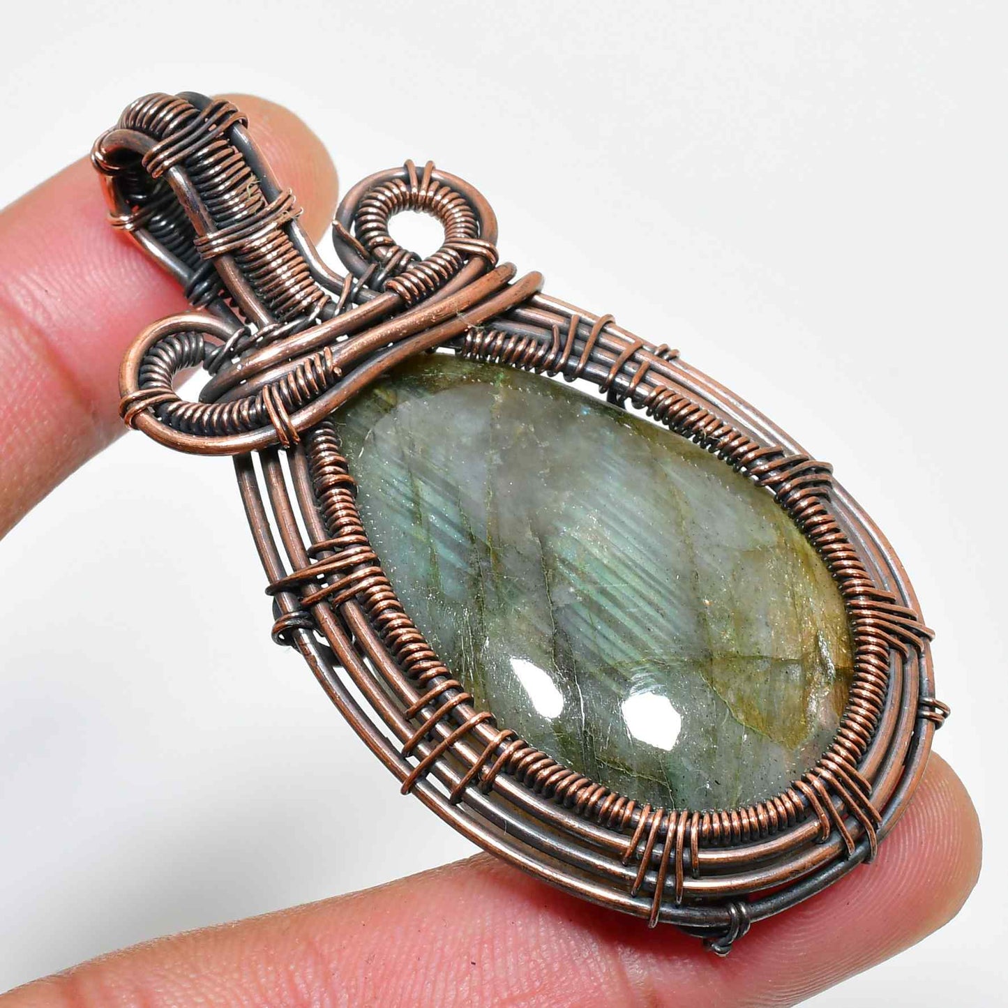 Mystic Aurora – Labradorite Copper Pendant