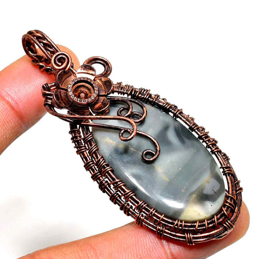 Gaia’s Embrace – Agate & Copper Pendant