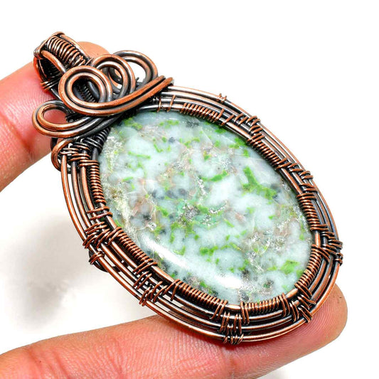Forest Dream – Copper-Wrapped Green Stone Pendant
