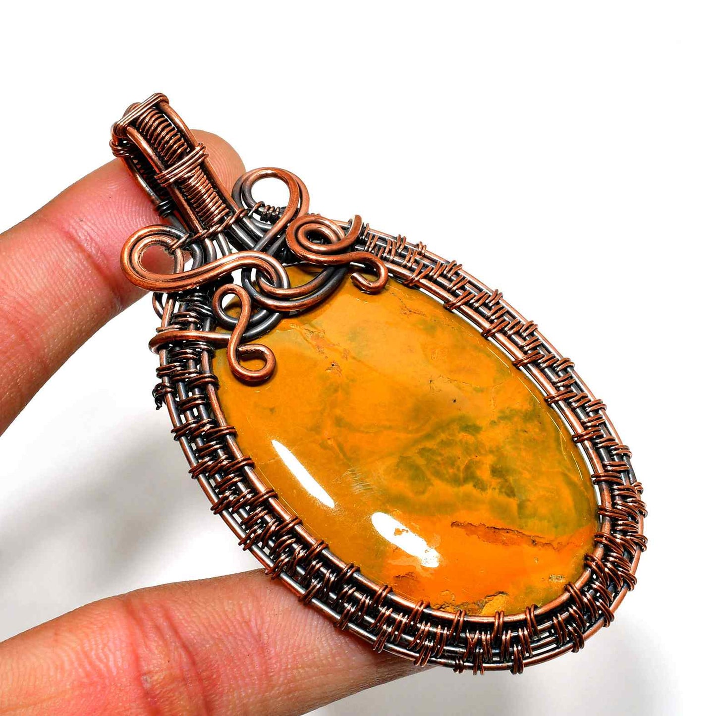 Auric Ember – Sunstone Copper Pendant