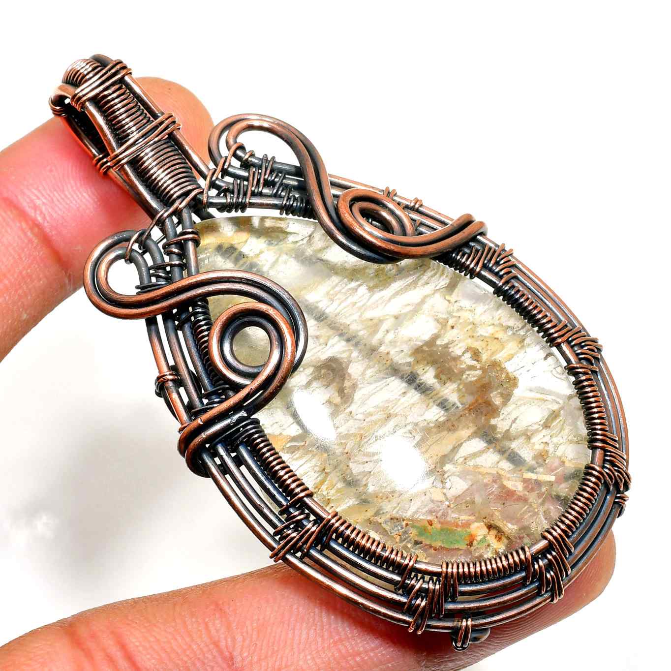 Ezra’s Veil – Copper-Wrapped Quartz Pendant