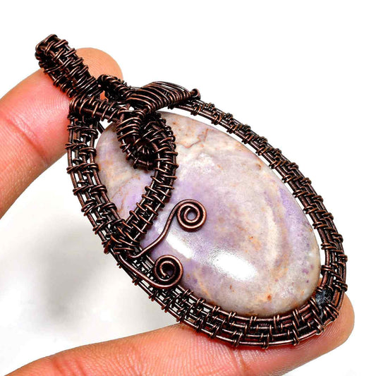Serenity’s Embrace – Amethyst Copper Pendant