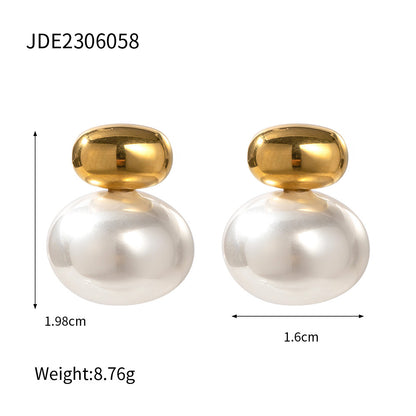 Titania Pearl Studs