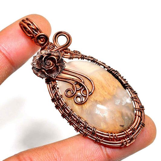 Ember’s Embrace – Copper-Wrapped Agate Pendant