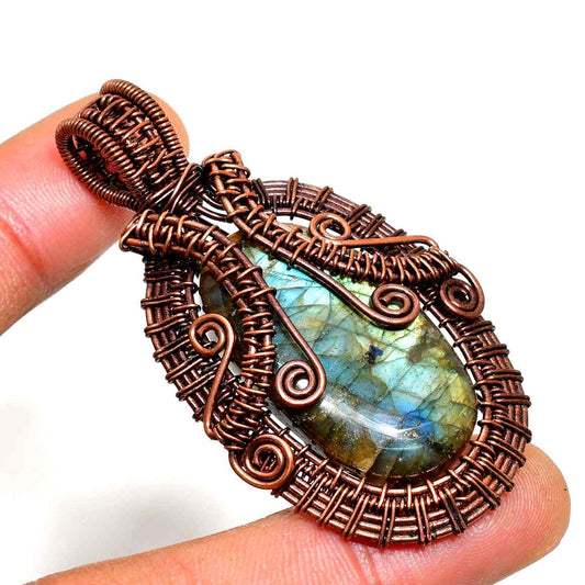 Radiant Labyrinth – Labradorite & Oxidized Copper Pendant