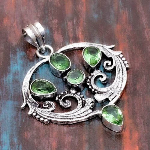 Inner Light – Peridot Silver Pendant
