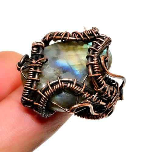 Celestial Guardian – Labradorite Copper Ring