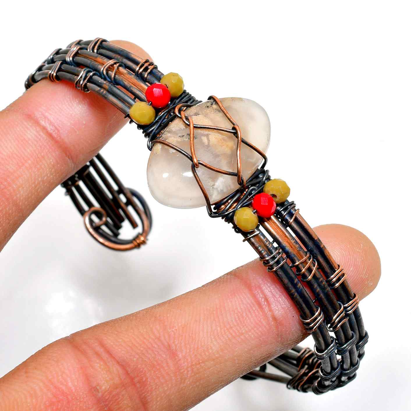 Clarity’s Embrace – Quartz Wire-Wrapped Bracelet