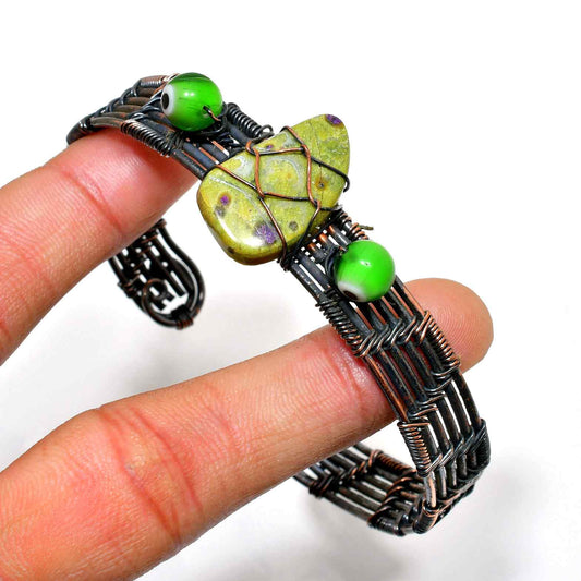 Verdant Harmony – Copper-Wrapped Green Stone Bracelet