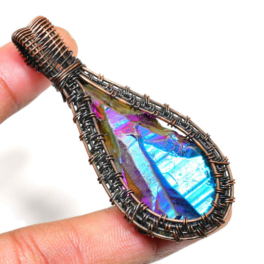 Celestial Cascade – Iridescent Quartz & Copper Pendant