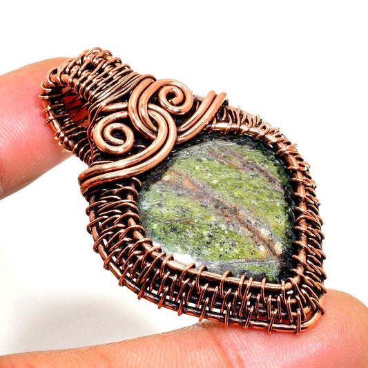 Nature’s Embrace – Copper-Wrapped Green Stone Pendant