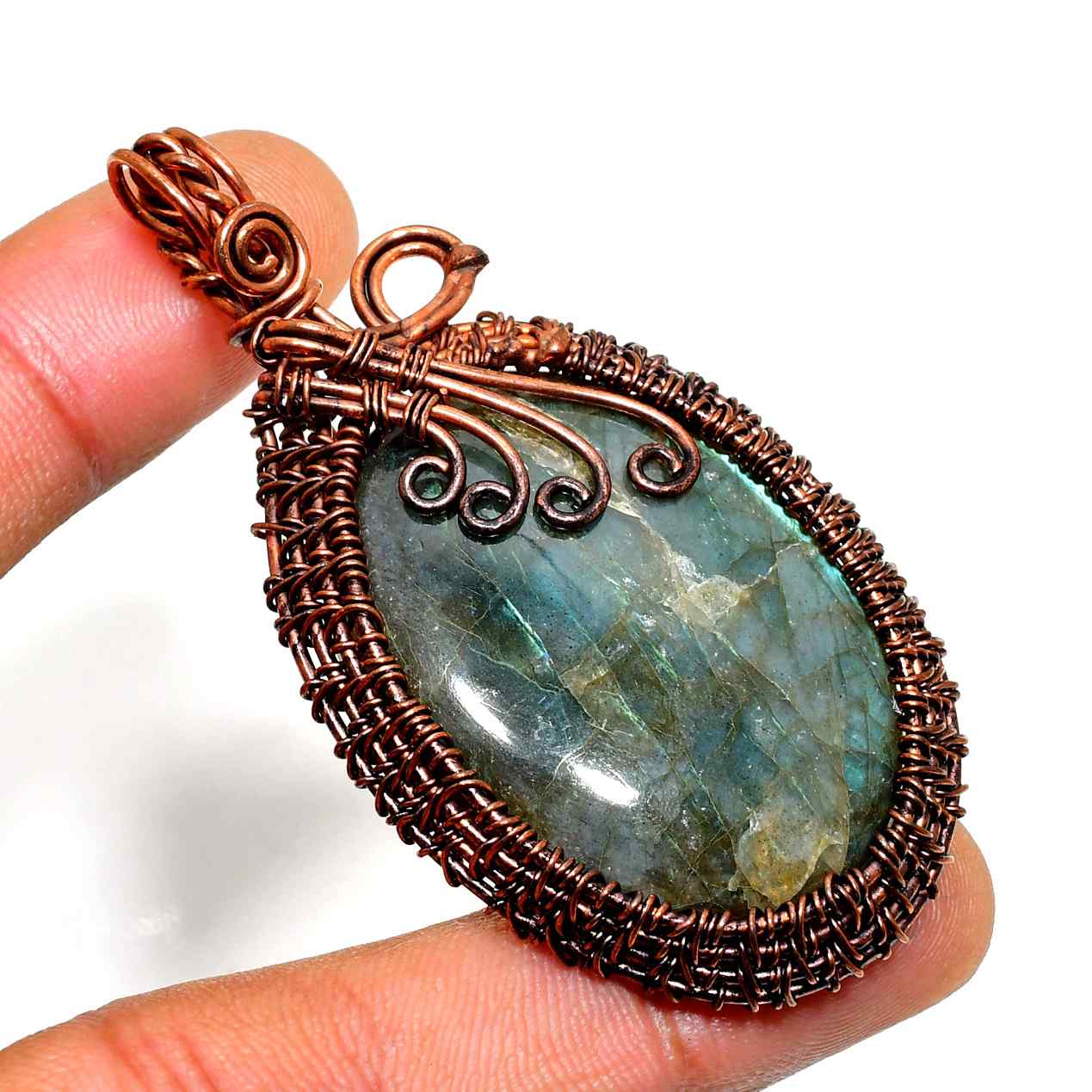 Mystic Tide – Labradorite Copper Pendant