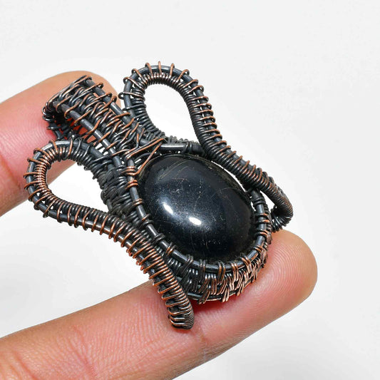 Midnight Embrace – Black Onyx Copper Pendant