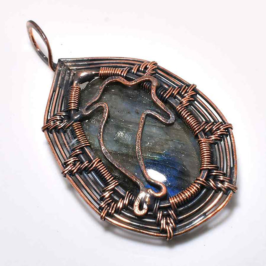 Aurora’s Shield – Labradorite & Copper Pendant