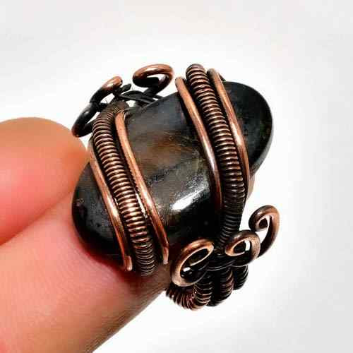 Gaia’s Guard – Black Tourmaline Copper Pendant