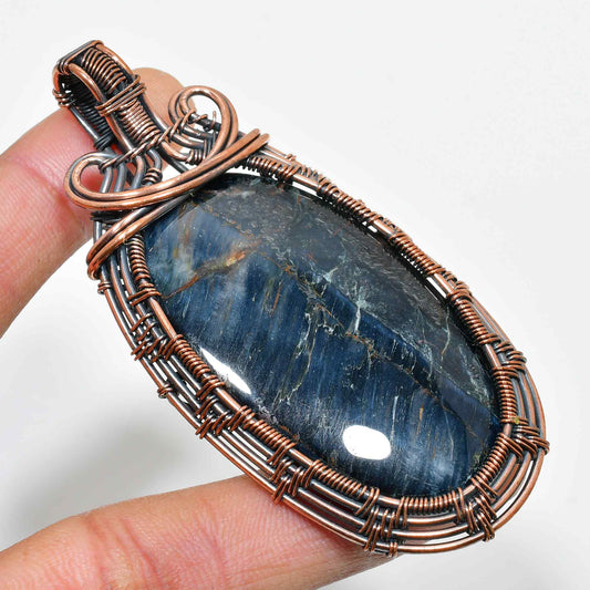 Tranquil Harmony – Handwrapped Kyanite & Silver Pendant