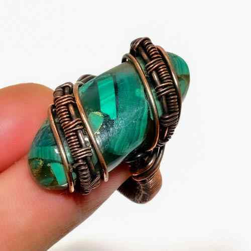Serenity’s Embrace – Malachite Copper Ring