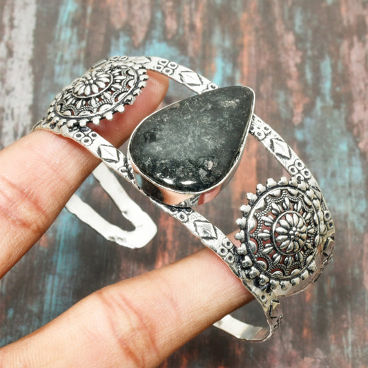Onyx Aegis – Sterling Silver Bracelet