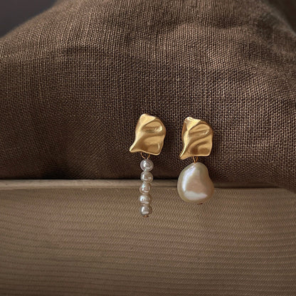 Perrie Pearl Earrings