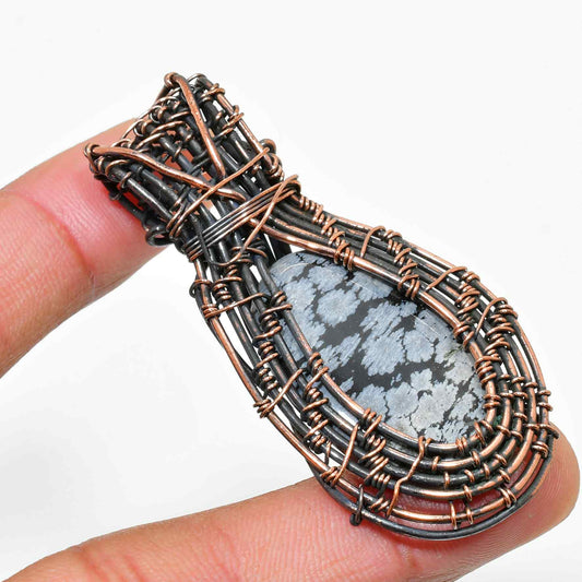 Nature’s Embrace – Copper-Wrapped Earthstone Pendant
