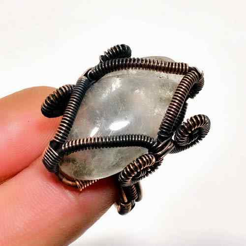 Clarity’s Coil – Copper Quartz Ring