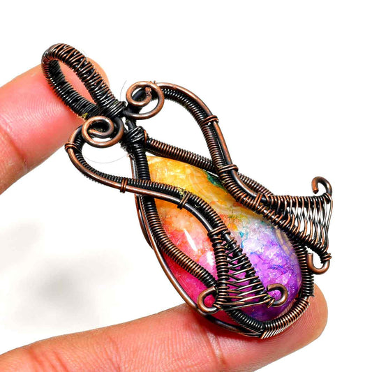 Aurora’s Embrace – Rainbow Aura Quartz Copper Pendant
