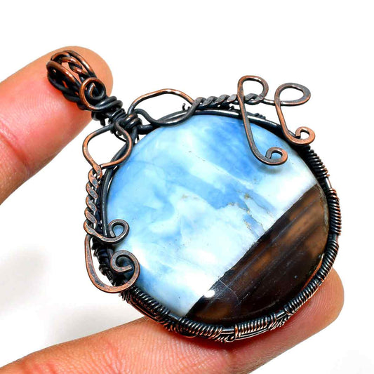 Azure Serenity – Blue Lace Agate Copper Pendant