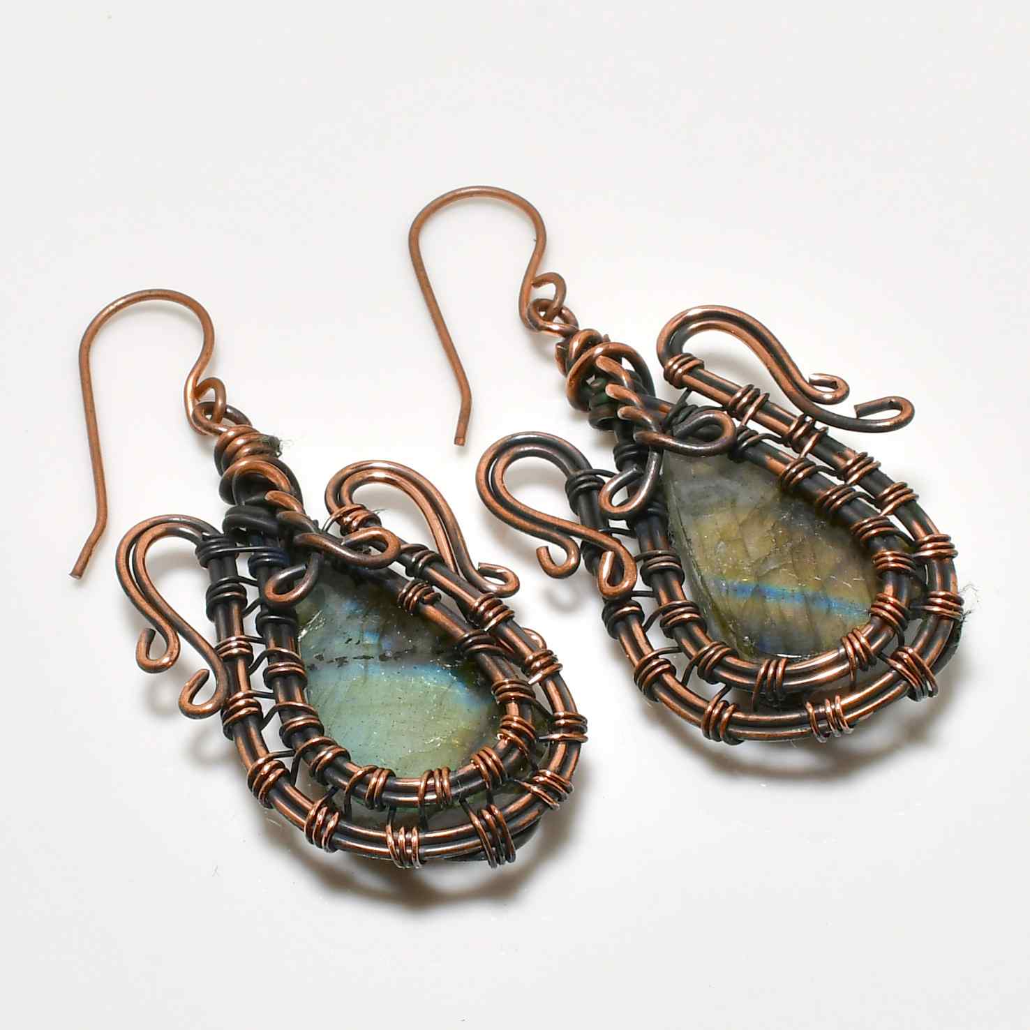 Selene’s Shard – Labradorite Copper Earrings
