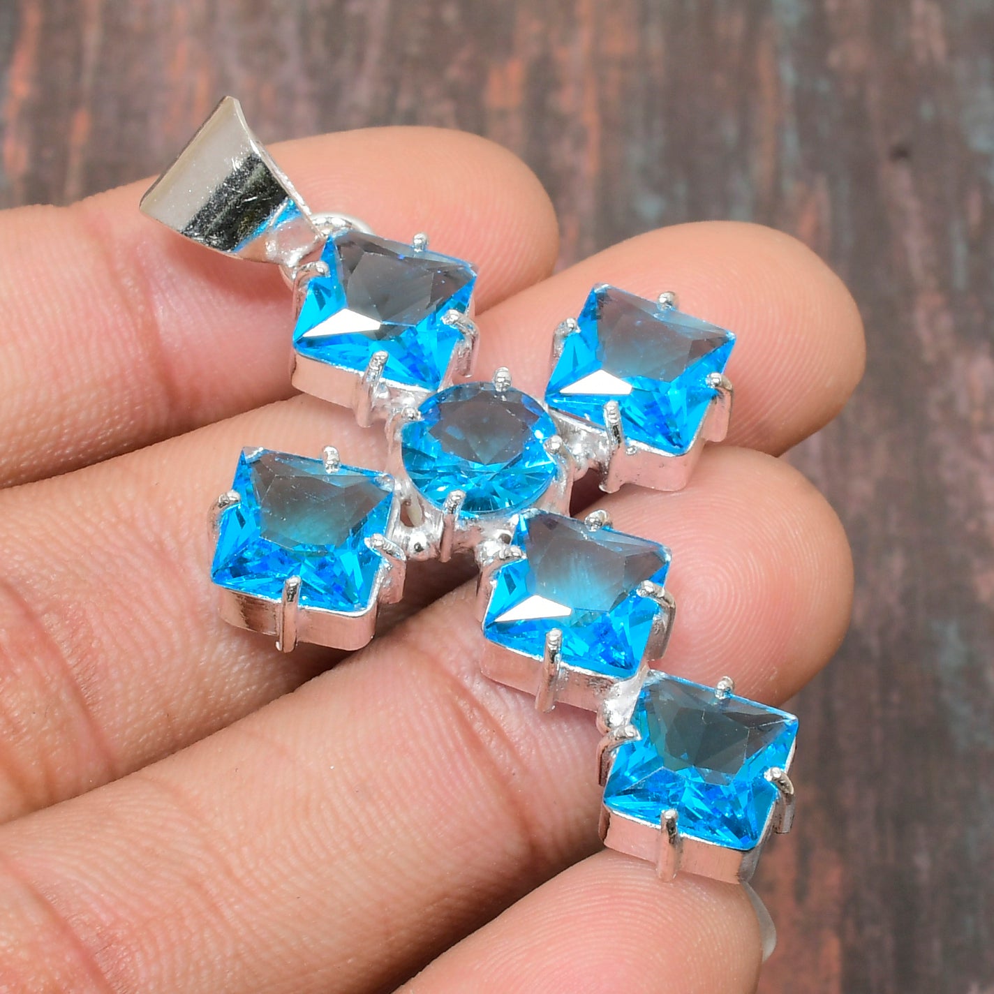 Tranquil Tide – Turquoise Silver Pendant