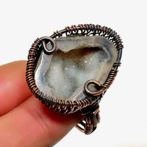 Gaia’s Balance – Copper-Wrapped Agate Ring