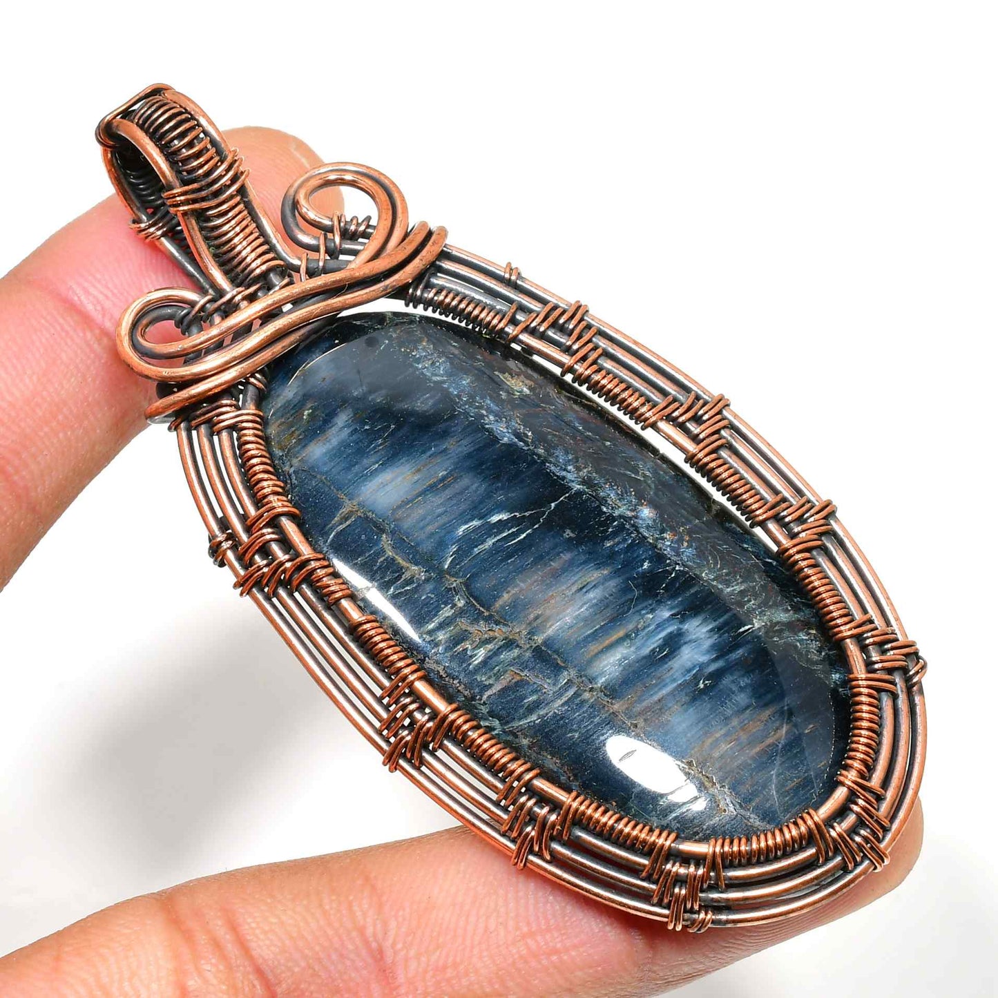 Selene’s Veil – Labradorite Copper Pendant