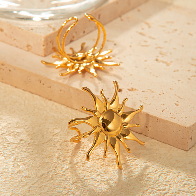 Soare Gold Ring