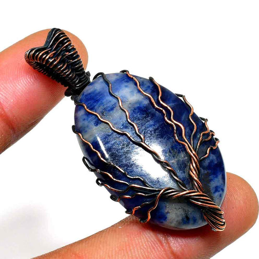 Azure’s Embrace – Lapis Lazuli Copper Pendant