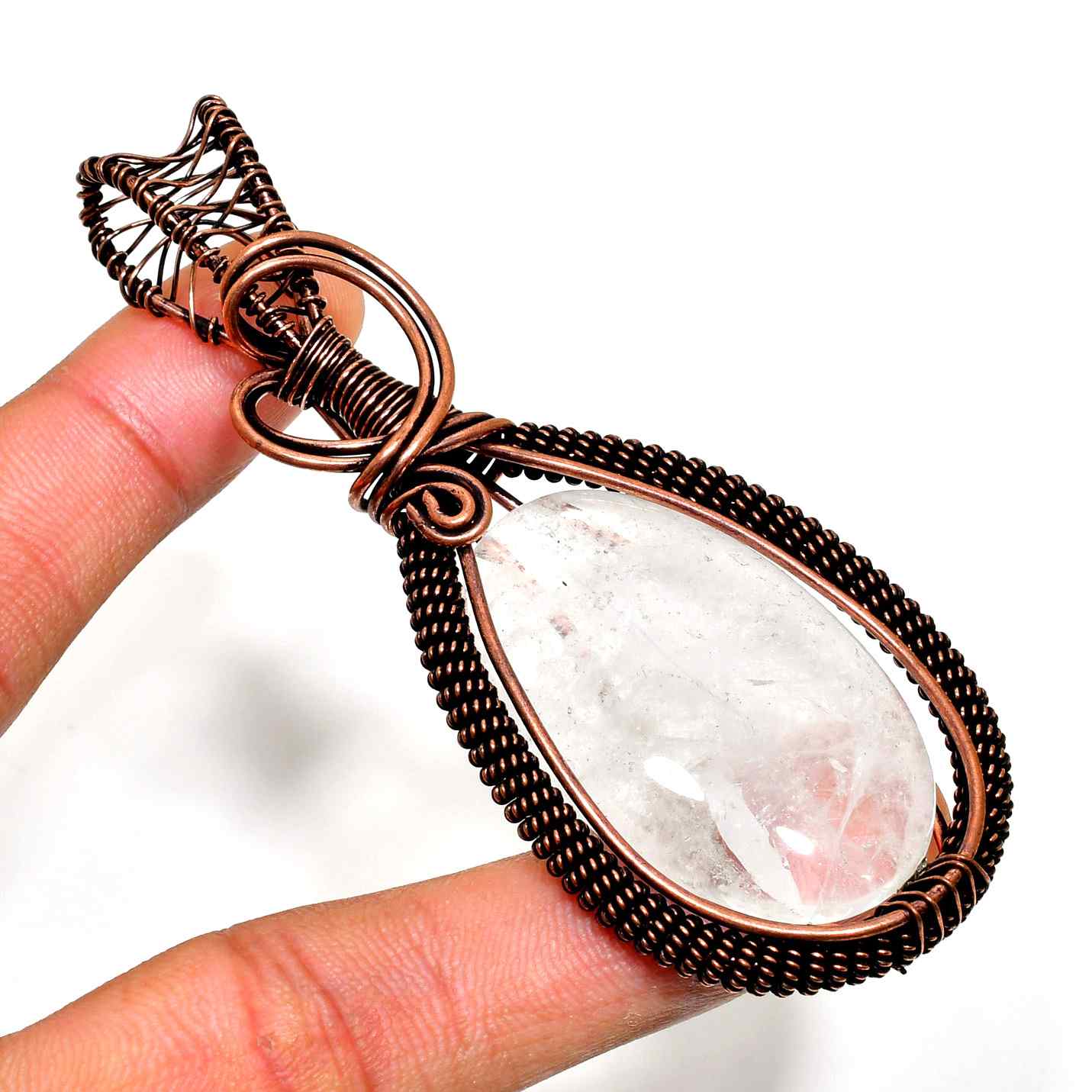Harmony’s Embrace – Quartz Copper Pendant
