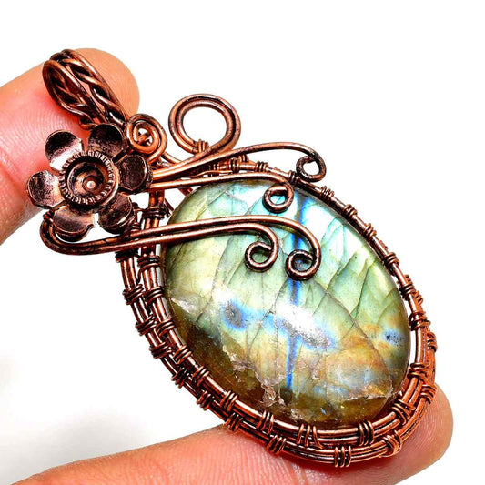 Aurora’s Veil – Labradorite Copper Pendant