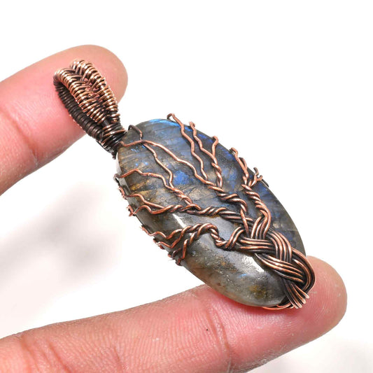 Aurora’s Tree – Labradorite Copper Pendant