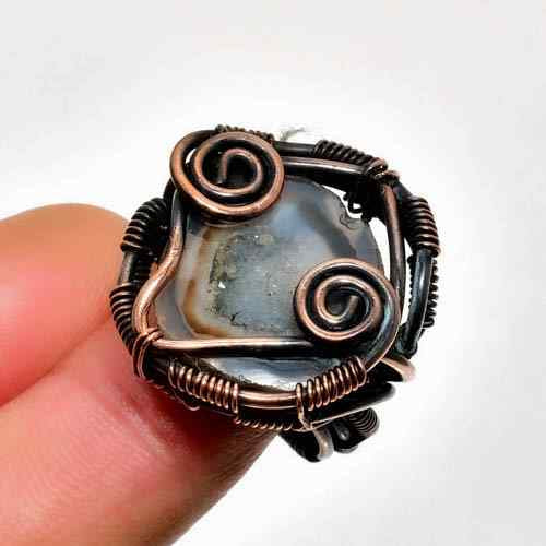 Gaia’s Embrace – Agate & Copper Ring