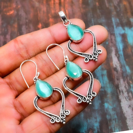 Tranquil Tide – Sterling Silver Aqua Chalcedony Earrings
