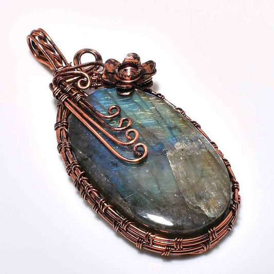 Aurora’s Arc – Labradorite Copper Pendant
