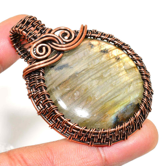 Gaia’s Gaze – Labradorite Copper Pendant