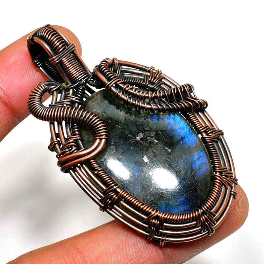 Labradorite Dream – Oxidized Copper Pendant