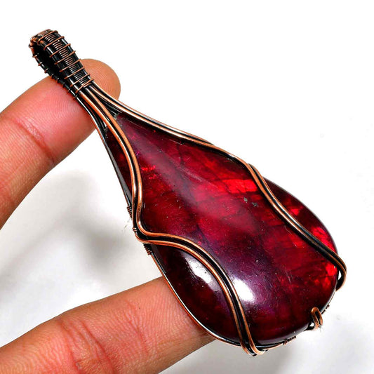 Crimson Elegance – Red Jasper & Copper Pendant
