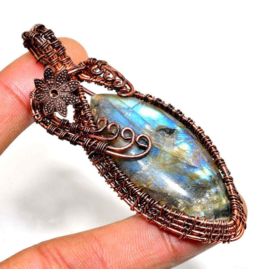 Aurora’s Shield – Labradorite Copper Pendant