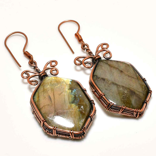Luna’s Radiance – Oxidized Copper Labradorite Earrings