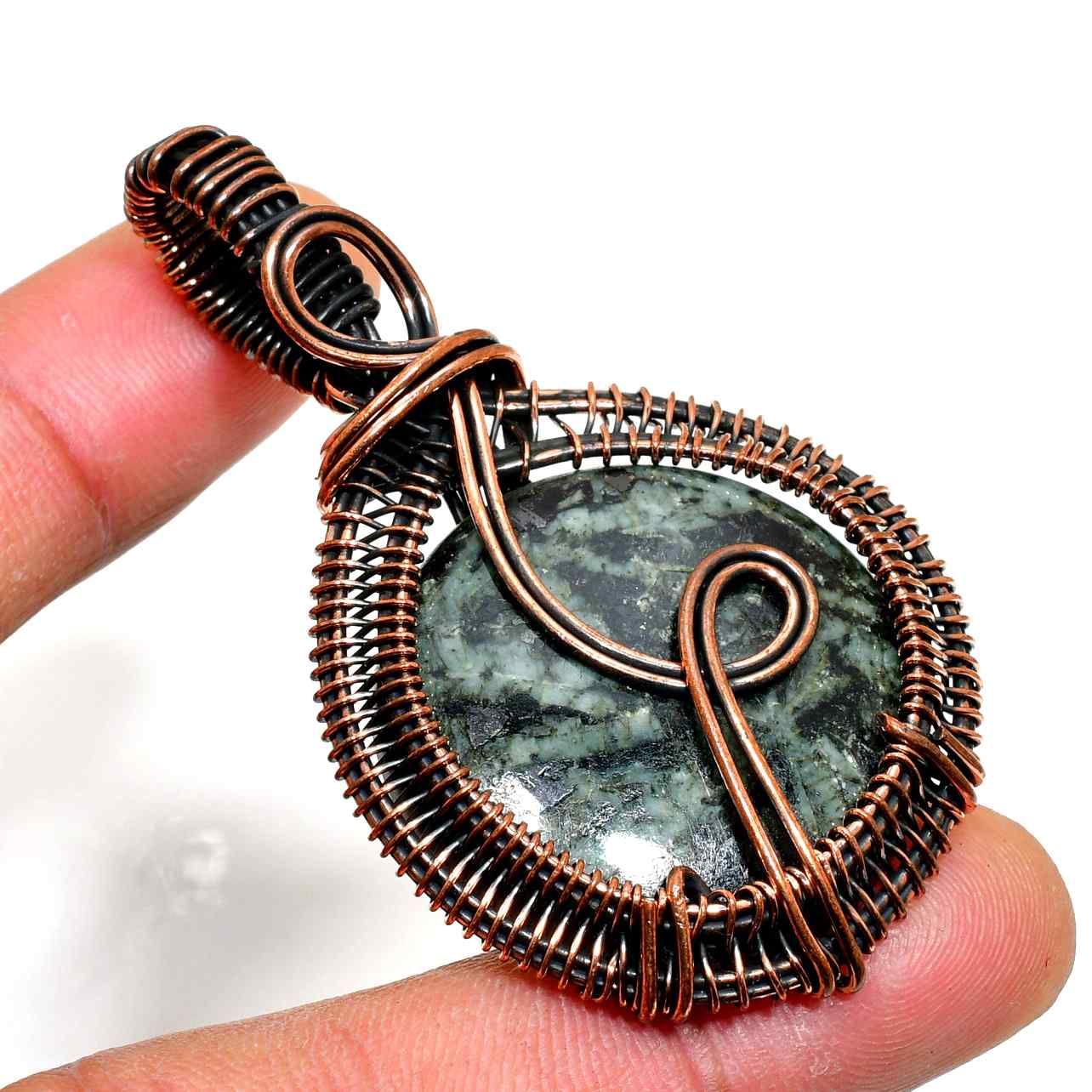 Ember’s Embrace – Earthstone Copper Pendant