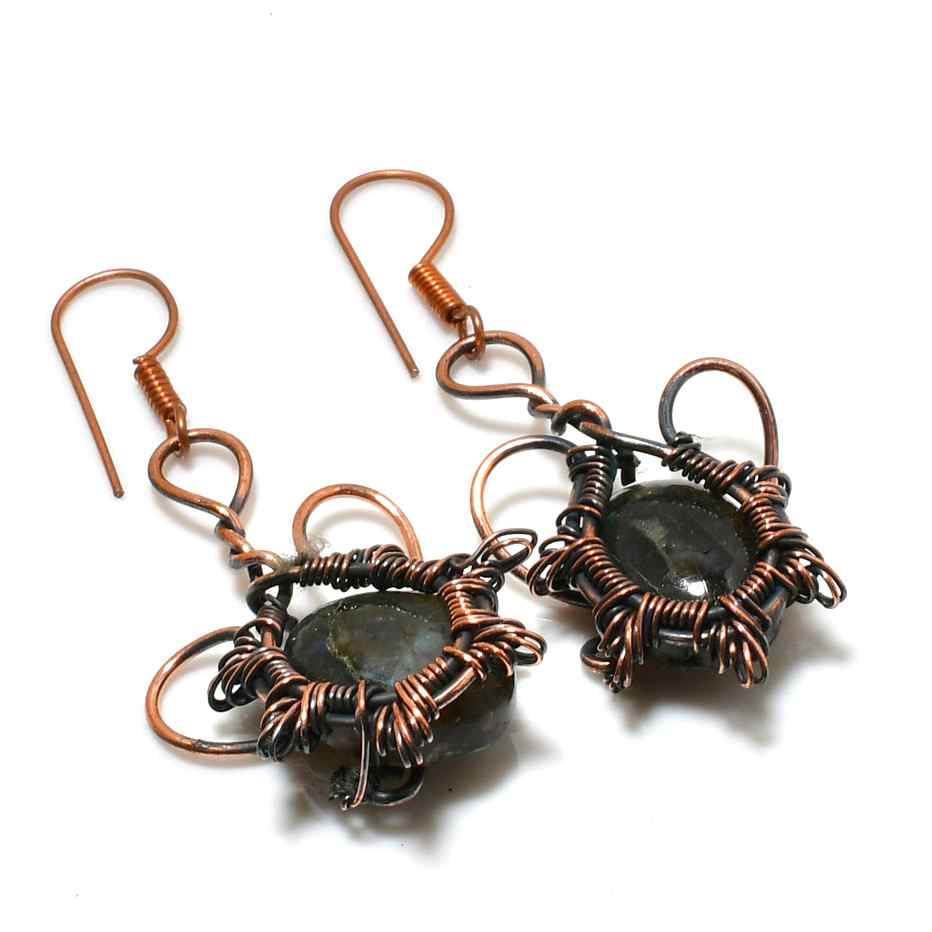 Glimmering Shadows – Labradorite Copper Earrings
