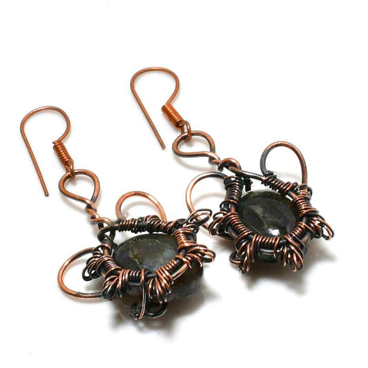 Glimmering Shadows – Labradorite Copper Earrings