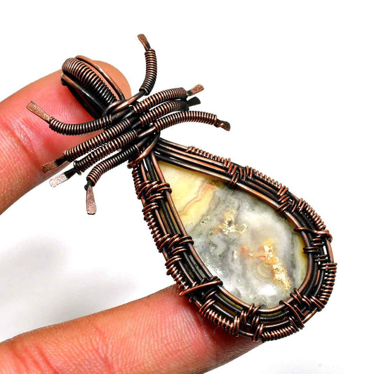 Terra’s Embrace – Agate Copper Pendant