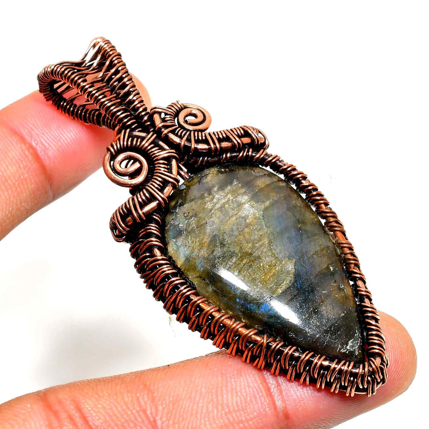 Aurora’s Shard – Labradorite & Copper Pendant