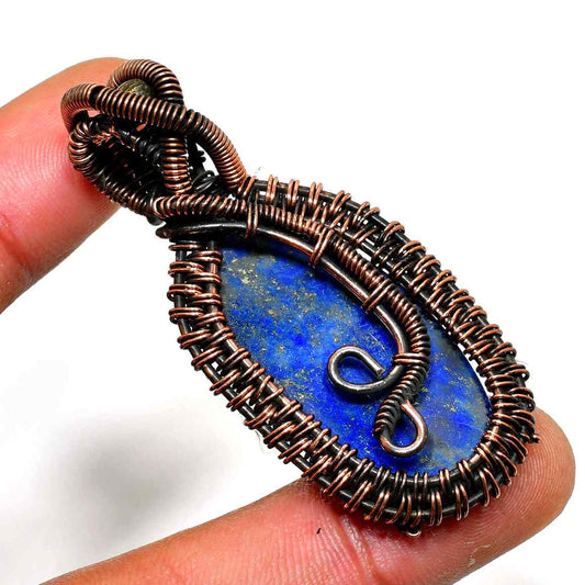 Celestial Embrace – Lapis Lazuli Copper Pendant